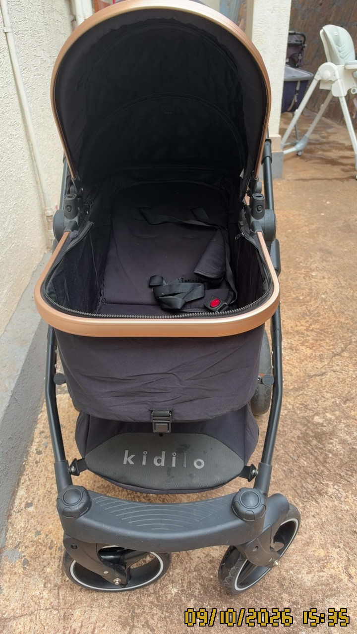 Photo 3 of 5: Baby stroller
