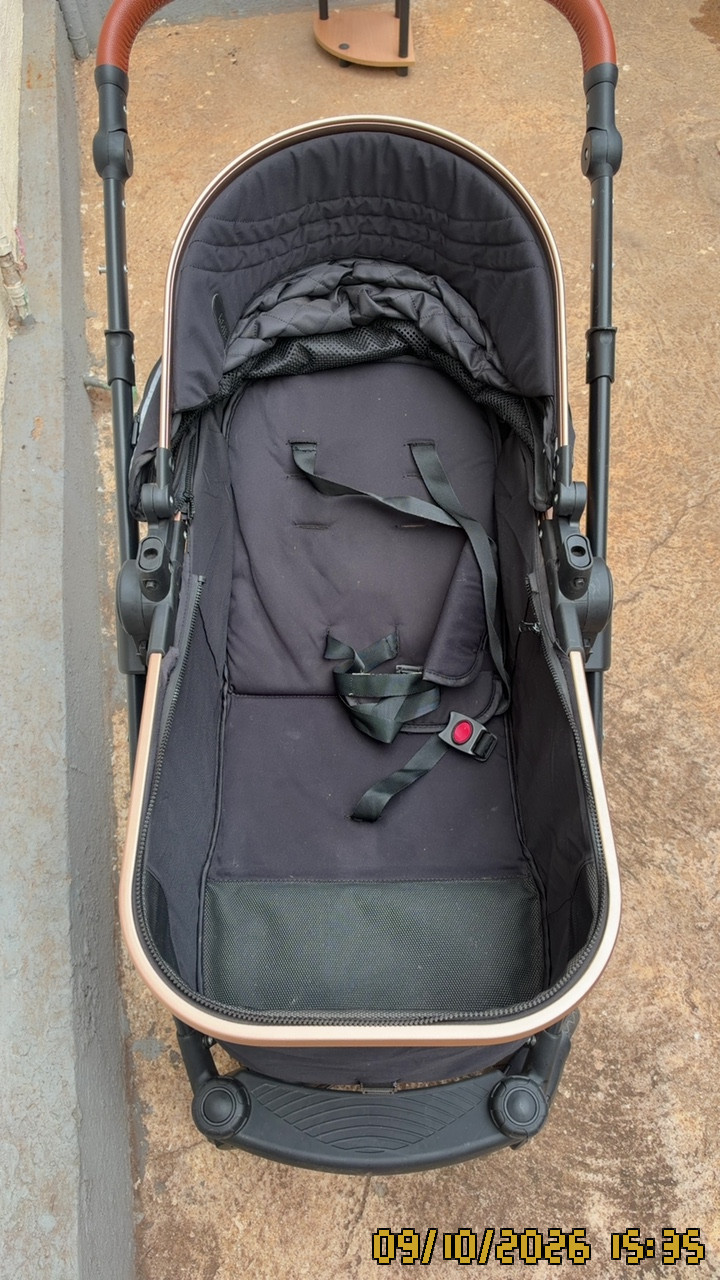 Photo 4 of 5: Baby stroller