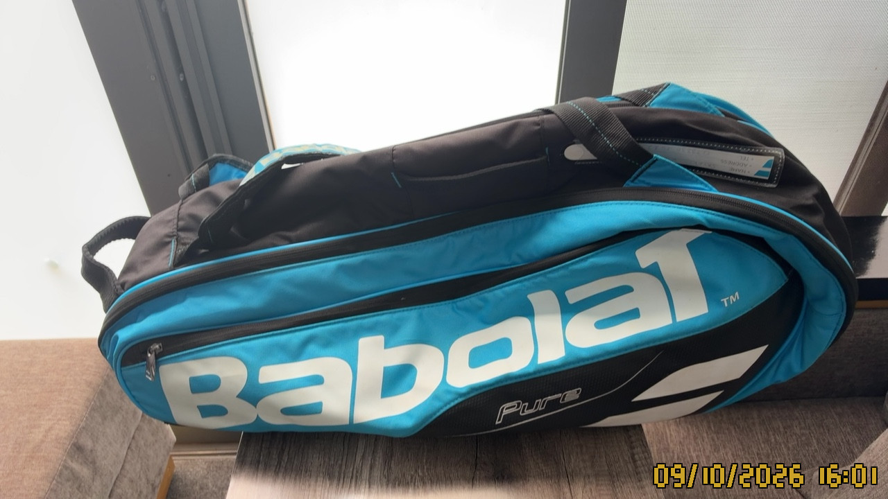 Tennis racket bag