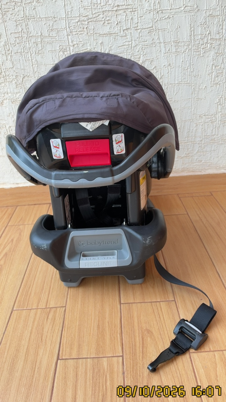 Photo 5 of 6: Seat for car for babies